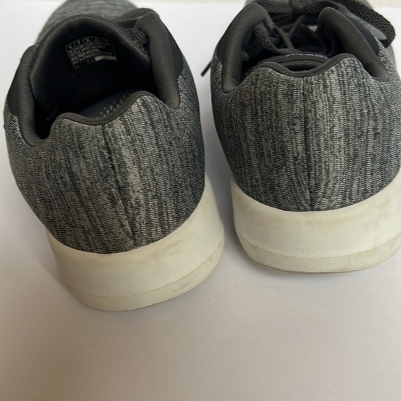 Women’s Sketcher grey walking shoes size 6 - Picture 2 of 5